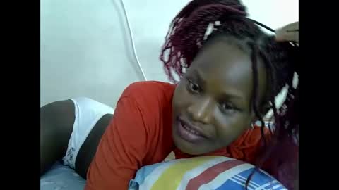 ESTHER online show from 26, 2, 2025