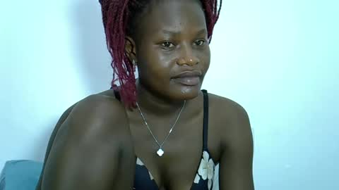 ESTHER online show from 7, 3, 2025