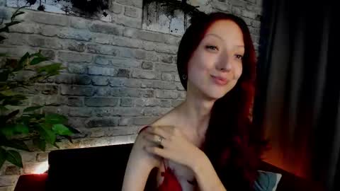 Snapshot of daria_j chatting on 18, 9, 2025 Daria J online show from 18, 9, 2025