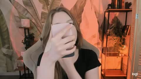 Daria Tate online show from 12, 4, 2026