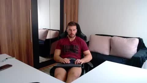 darius_94 online show from 8, 10, 2025