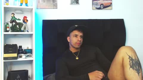 Darius Phoenix  online show from 3, 12, 2024