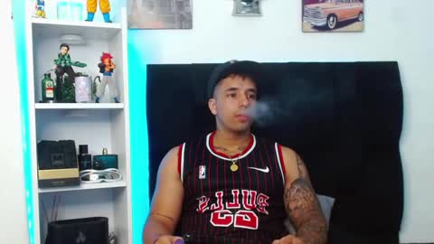 Darius Phoenix  online show from 15, 12, 2024