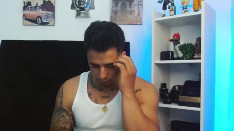 Darius Phoenix  online show from 4, 1, 2025