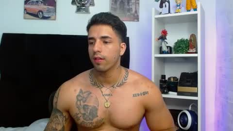 Darius Phoenix  online show from 25, 1, 2025