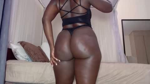 dark_qween online show from 10, 4, 2026