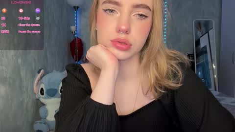 Snapshot of dark_side1213 chatting on 4, 12, 2025 Darkside online show from 4, 12, 2025