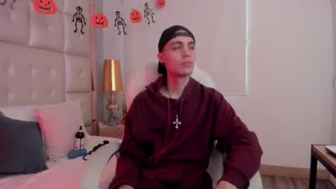 dark_sun333 online show from 26, 10, 2025