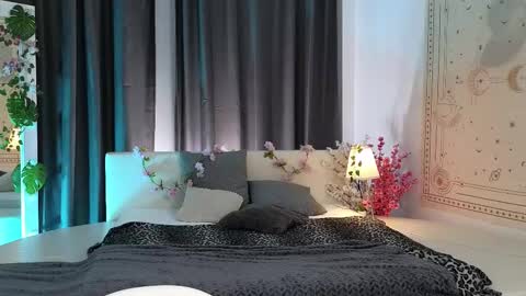 Vamp  online show from 3, 3, 2025