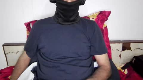 Snapshot of darkbud03 chatting on 26, 11, 2025 just a guy online show from 26, 11, 2025