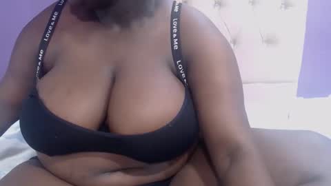 darkgiantmelanin online show from 14, 4, 2026