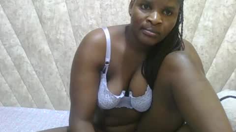 Snapshot of darknipples2 chatting on 25, 6, 2026 SHANICE online show from 25, 6, 2026