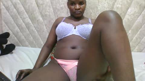 Snapshot of darknipples2 chatting on 19, 7, 2026 SHANICE online show from 19, 7, 2026
