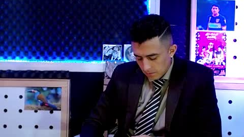 DARKO0717 online show from 12, 2, 2025