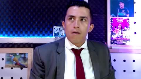 DARKO0717 online show from 2, 3, 2025