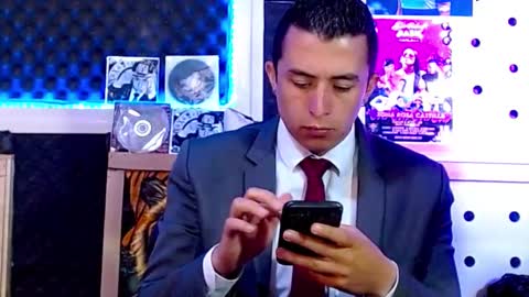 DARKO0717 online show from 5, 3, 2025