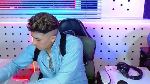 DARKO0717 online show from 4, 11, 2025