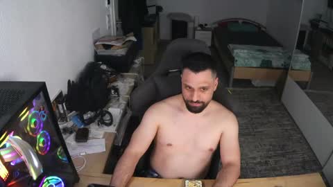darkschneider_ online show from 22, 4, 2026