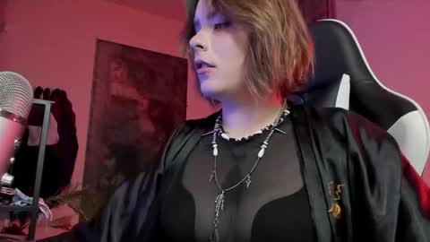 Snapshot of darkside_tailor chatting on 27, 10, 2025 Miss Tailor online show from 27, 10, 2025