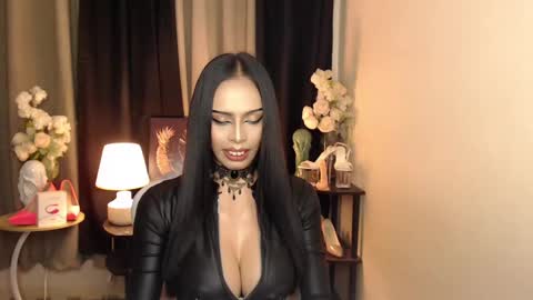 Snapshot of darksoul_mistress chatting on 17, 1, 2025 HAPPY BIRTHDAY MISTRESS MADRIANA online show from 17, 1, 2025