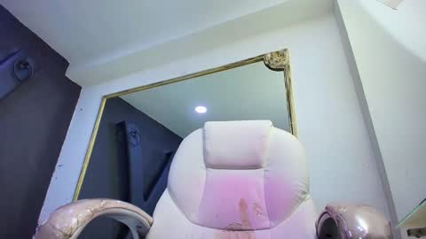 Snapshot of darlingbdsm_ chatting on 20, 1, 2025 Darling online show from 20, 1, 2025