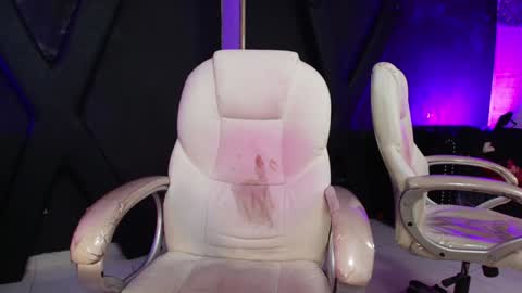 Snapshot of darlingbdsm_ chatting on 20, 1, 2025 Darling online show from 20, 1, 2025