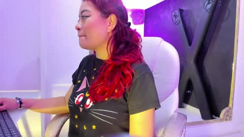 Snapshot of darlingbdsm_ chatting on 4, 2, 2025 Darling online show from 4, 2, 2025