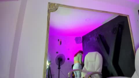 Snapshot of darlingbdsm_ chatting on 5, 3, 2025 Darling online show from 5, 3, 2025