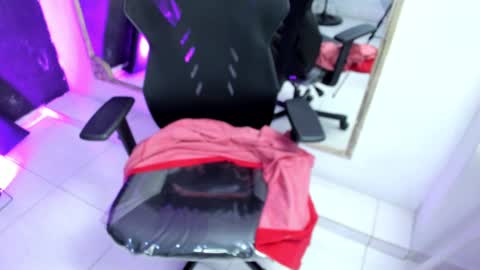 Snapshot of darlingbdsm_ chatting on 11, 9, 2025 Darling online show from 11, 9, 2025