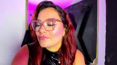 Snapshot of darlingbdsm_ chatting on 22, 10, 2025 Darling online show from 22, 10, 2025