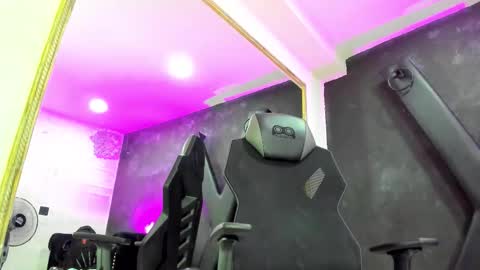 Snapshot of darlingbdsm_ chatting on 24, 10, 2025 Darling online show from 24, 10, 2025