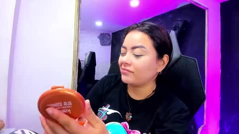 Snapshot of darlingbdsm_ chatting on 21, 11, 2025 Darling online show from 21, 11, 2025