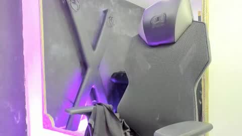 Snapshot of darlingbdsm_ chatting on 30, 11, 2025 Darling online show from 30, 11, 2025