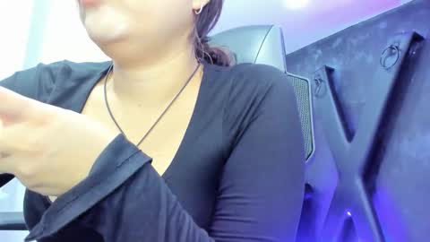 Snapshot of darlingbdsm_ chatting on 1, 12, 2025 Darling online show from 1, 12, 2025