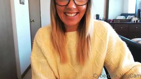 Snapshot of darlingd77 chatting on 21, 1, 2025 DarlingD online show from 21, 1, 2025