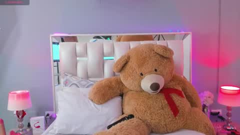 darlyn_tenderhot__ online show from 23, 9, 2025