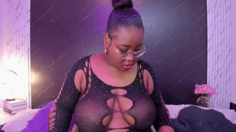  Darnell Queen online show from 10, 11, 2025