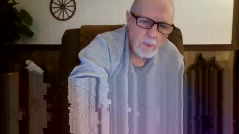 dave571960 online show from 12, 10, 2025