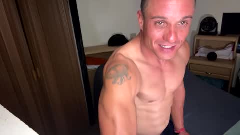 Snapshot of dave875126 chatting on 15, 5, 2026 dave875126 online show from 15, 5, 2026