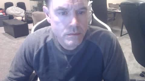 Snapshot of daved14u chatting on 4, 5, 2026 daved14u online show from 4, 5, 2026