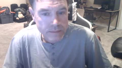 Snapshot of daved14u chatting on 19, 7, 2026 daved14u online show from 19, 7, 2026