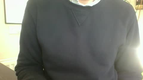 Snapshot of davesmth chatting on 25, 11, 2025 Davesmth online show from 25, 11, 2025