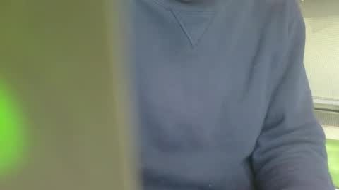 Snapshot of davesmth chatting on 1, 12, 2025 Davesmth online show from 1, 12, 2025