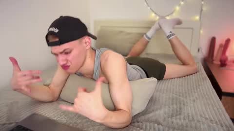 Snapshot of davey_ebash chatting on 7, 3, 2025 Davey online show from 7, 3, 2025