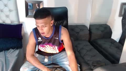 Snapshot of david_bandercock chatting on 22, 12, 2024 david_bandercock online show from 22, 12, 2024