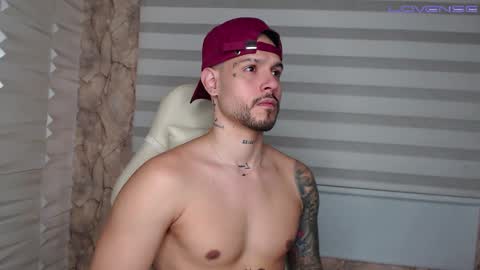 Snapshot of david_col11 chatting on 15, 12, 2025 David col11 online show from 15, 12, 2025