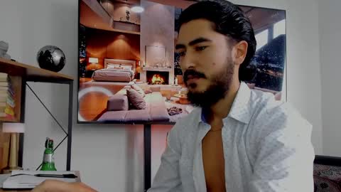 Hey im David that loves to explore and speak their fantasies. Very open talktative and nice. Feel free to chat with me online show from 7, 1, 2025
