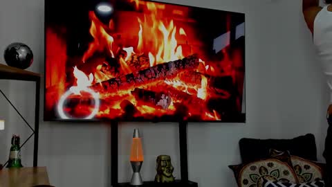 Hey im David that loves to explore and speak their fantasies. Very open talktative and nice. Feel free to chat with me online show from 10, 1, 2025