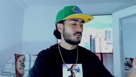 Hey im David that loves to explore and speak their fantasies. Very open talktative and nice. Feel free to chat with me online show from 2, 2, 2026