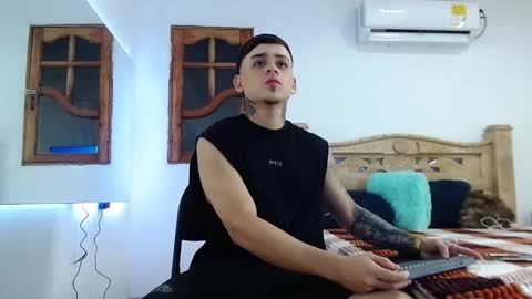 Snapshot of david_rousse_ chatting on 19, 11, 2025 luis online show from 19, 11, 2025